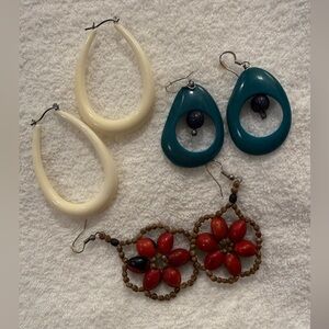 Elegant Multicolor Earrings Set